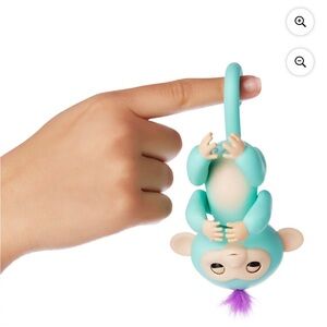 Fingerlings - Interactive Baby Monkey - Zoe (Turquoise with Purple Hair)